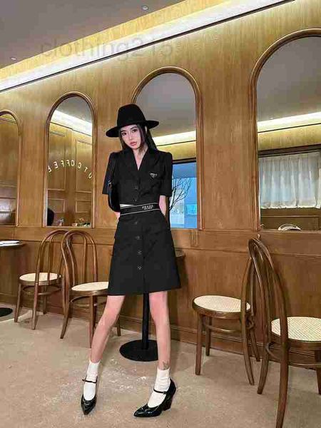 two piece dress designer 23 spring and summer new temperament commuting triangle short suit coat slim skirt set 88n2, White
two piece dress designer 23 spring and summer new temperament commuting triangle short suit coat slim skirt set 88n2, White