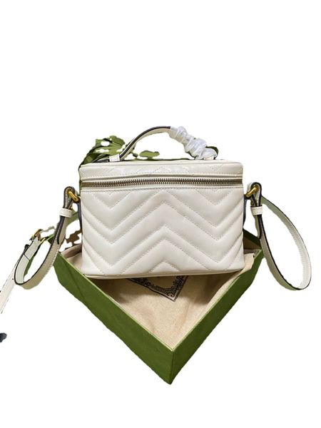 classic leather luxury designer bag women's one shoulder bag tote crossbody bag messenger bag stylish zipper purse
classic leather luxury designer bag women's one shoulder bag tote crossbody bag messenger bag stylish zipper purse