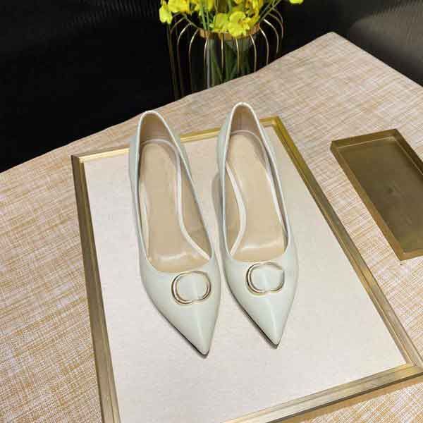 designer high heels classic sandals slide women leather pointed temperament fashion metal buckle black white timeless single shoe new luxury
designer high heels classic sandals slide women leather pointed temperament fashion metal buckle black white timeless single shoe new luxury