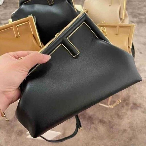 designer fend bag women luxurys handbags first series metal wrapped dinner handbag single shoulder messenger 2j5q zc
designer fend bag women luxurys handbags first series metal wrapped dinner handbag single shoulder messenger 2j5q zc