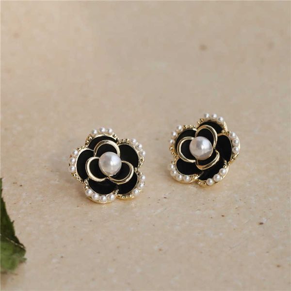 camellia flower earrings female korean net red temperament earrings advanced sense, Golden
camellia flower earrings female korean net red temperament earrings advanced sense, Golden