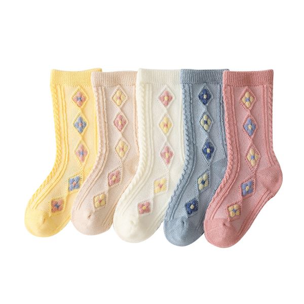 3 pairs cute baby girls toddlers socks prismatic pattern kids cotton socks f142, Black;white
3 pairs cute baby girls toddlers socks prismatic pattern kids cotton socks f142, Black;white