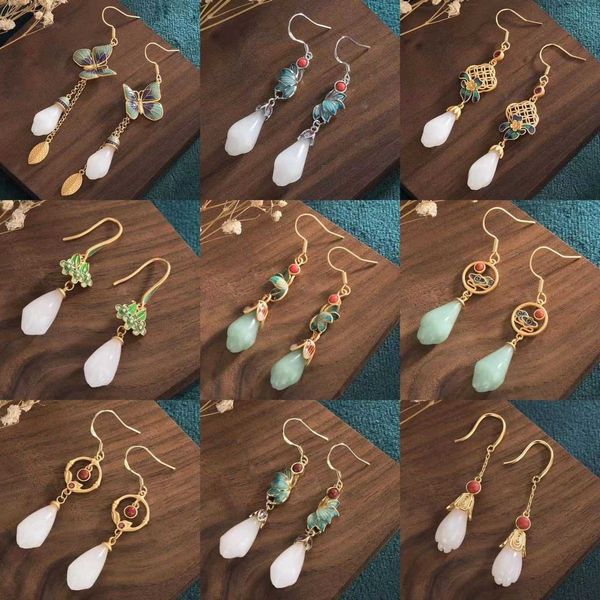 925 silver needle copper gold plated imitation hetian jade orchid earrings drop glue, Golden
925 silver needle copper gold plated imitation hetian jade orchid earrings drop glue, Golden