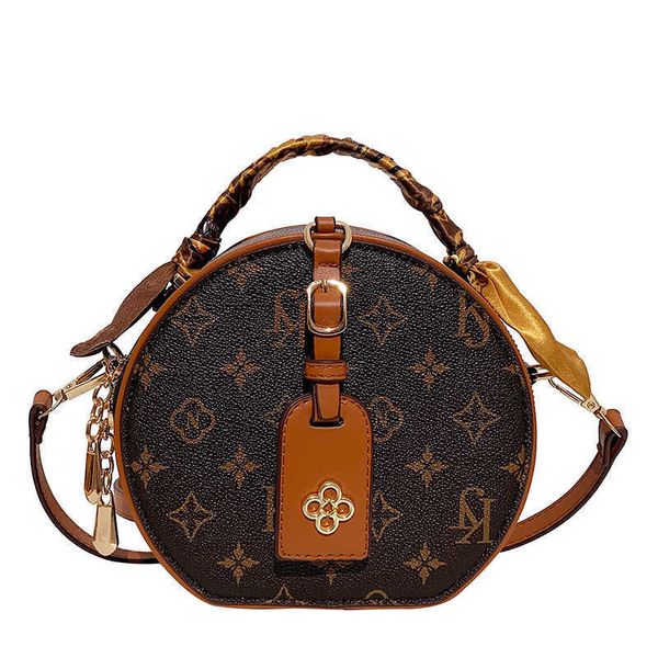 women's new one sling shoulder crossbody women's bag fashion letter round cake bag netizen live broadcast small round bag
women's new one sling shoulder crossbody women's bag fashion letter round cake bag netizen live broadcast small round bag