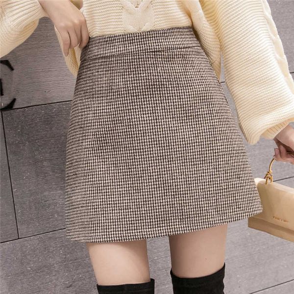 autumn winter new fashion plaid a-line mini women high waist woolen female casual all-match basic skirt, Black
autumn winter new fashion plaid a-line mini women high waist woolen female casual all-match basic skirt, Black