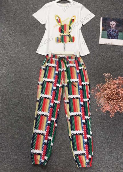 track suits two piece pants rabbit embroidery crew neck pullover fashion t-shirt loose casual bunched trousers 2 colors women clothes 1970, White
track suits two piece pants rabbit embroidery crew neck pullover fashion t-shirt loose casual bunched trousers 2 colors women clothes 1970, White