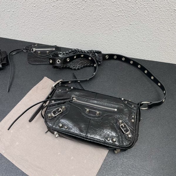 motorcycle wax leather crossbody bag designer 26cm street cool style women men purses messenger
motorcycle wax leather crossbody bag designer 26cm street cool style women men purses messenger