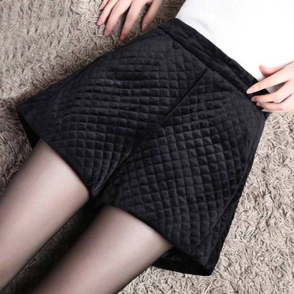 women's shorts 2023 women fashion solid trendy autumn warm basic trousers chic soft ins elegant loose high waist casual t20 230217, White;black
women's shorts 2023 women fashion solid trendy autumn warm basic trousers chic soft ins elegant loose high waist casual t20 230217, White;black