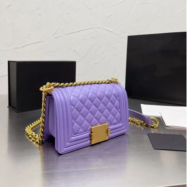 2023 designers mini bags lovely classic luxury chevran line crossbody bag quilted flap calfskin leather shoulder bag wholesale
2023 designers mini bags lovely classic luxury chevran line crossbody bag quilted flap calfskin leather shoulder bag wholesale