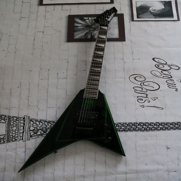black green frame v-type double-shake high-quality electric guitar high-quality high-end pickup, our store can customize various electric gu
black green frame v-type double-shake high-quality electric guitar high-quality high-end pickup, our store can customize various electric gu