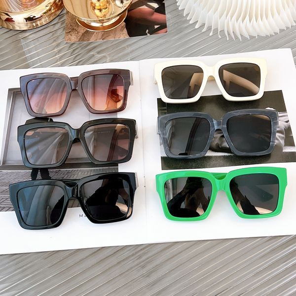 fashion brand mens womens glasses sunglasses designer sunglasses luxury round metal sunglass brand for men woman mirror glass lenses with bo, White;black
fashion brand mens womens glasses sunglasses designer sunglasses luxury round metal sunglass brand for men woman mirror glass lenses with bo, White;black