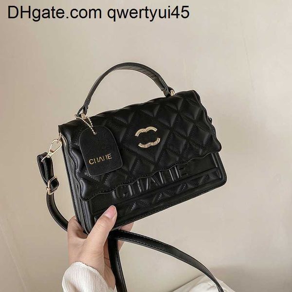 qwertyui45 shoulder bags fashion designer bag beach luxury tote shopping tote celebrity party beige black versatile bag 021723h
qwertyui45 shoulder bags fashion designer bag beach luxury tote shopping tote celebrity party beige black versatile bag 021723h