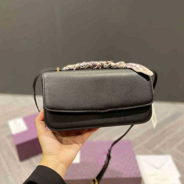 shoulder bags baguette underarm bags women handbag pack crossbody leather luxury designer splicing crossbody female purses trendy print hand
shoulder bags baguette underarm bags women handbag pack crossbody leather luxury designer splicing crossbody female purses trendy print hand