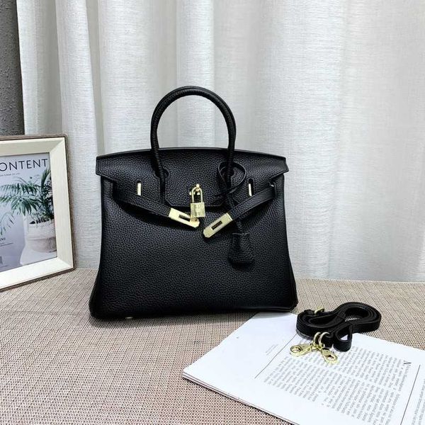 women's bag 2023 trend luxury designer layer leather women's portable large capacity single shoulder messenger bag 50%off black wh
women's bag 2023 trend luxury designer layer leather women's portable large capacity single shoulder messenger bag 50%off black wh