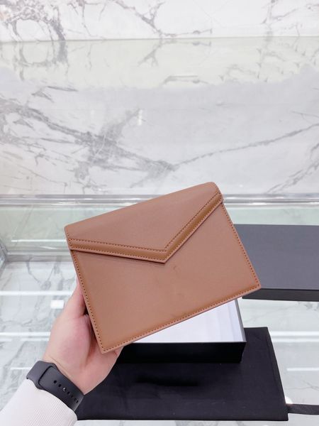 designer bag summer fashion women's shoulder bag messenger handbag chain small square bag trend matching
designer bag summer fashion women's shoulder bag messenger handbag chain small square bag trend matching
