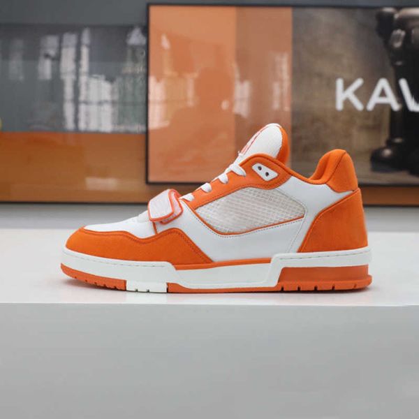 2023 designer men trainer sneaker women leather shoes printing embossed grained rubber runner trainers platform low sneakers 35-46 with box, Black
2023 designer men trainer sneaker women leather shoes printing embossed grained rubber runner trainers platform low sneakers 35-46 with box, Black