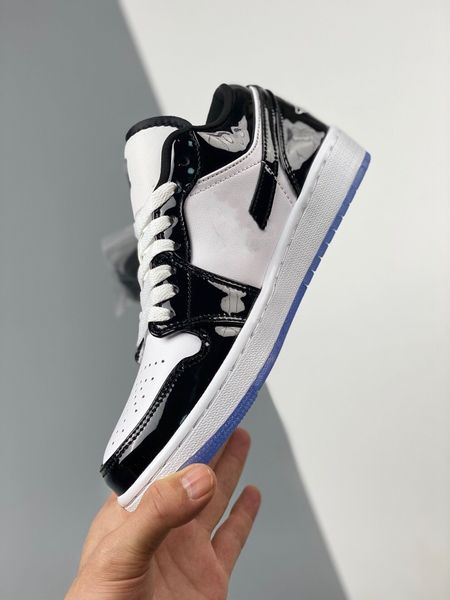 2023 authentic 1s basketball shoes 1 low se concord white black outdoor lifestyle casual sports sneakers
2023 authentic 1s basketball shoes 1 low se concord white black outdoor lifestyle casual sports sneakers