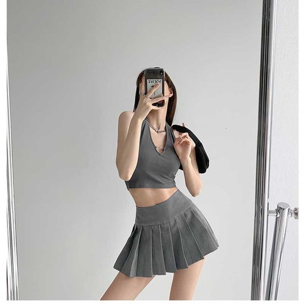 europe and america high waist split pleated women's 2023 spring and summer fashion new style temperament short skirt, Black
europe and america high waist split pleated women's 2023 spring and summer fashion new style temperament short skirt, Black