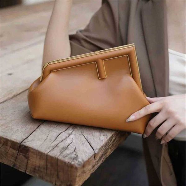 designer fend bag handbags first first handbags women luxurys series metal wrapped dinner handbag single shoulder messenger 659t zc
designer fend bag handbags first first handbags women luxurys series metal wrapped dinner handbag single shoulder messenger 659t zc