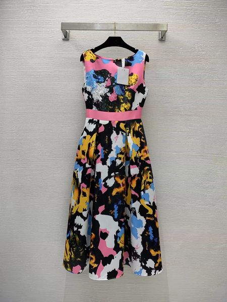 designer dresses 2023 spring summer o neck sleeveless fashion print milan runway dress brand same style dress 0217-10, Black;pink
designer dresses 2023 spring summer o neck sleeveless fashion print milan runway dress brand same style dress 0217-10, Black;pink