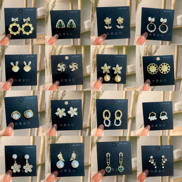 s925 silver needle pearl ear studs female anti allergy all match small simple earring, Golden
s925 silver needle pearl ear studs female anti allergy all match small simple earring, Golden