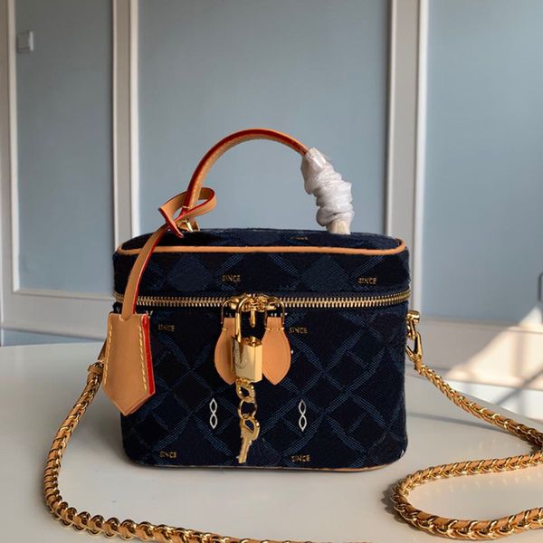 cosmetic bags & cases high imitation designer makeup bag vanity 19cm real leather lady crossbody bag m46165 with box zl060
cosmetic bags & cases high imitation designer makeup bag vanity 19cm real leather lady crossbody bag m46165 with box zl060