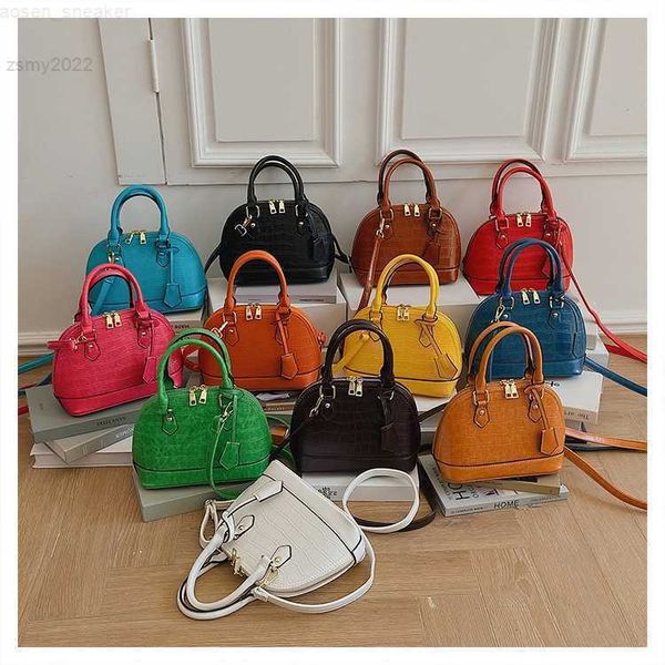 2021 candy color small shell boston single shoulder bag for women portable belt handle commuting royal orange alligator bag
2021 candy color small shell boston single shoulder bag for women portable belt handle commuting royal orange alligator bag