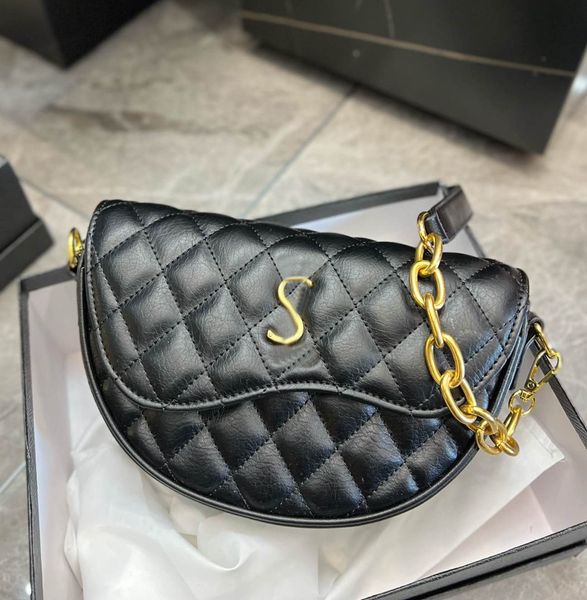luxury designer bag womens chain shoulder bags fashion classic plaid underarm handbag with shoulder strap semicircle cross body bags
luxury designer bag womens chain shoulder bags fashion classic plaid underarm handbag with shoulder strap semicircle cross body bags