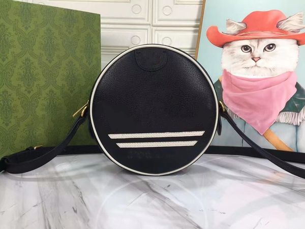 luxury women's round shoulder bag, printed wallet, messenger bag, double zipper, metal buckle, hardware handbag, simple leather
luxury women's round shoulder bag, printed wallet, messenger bag, double zipper, metal buckle, hardware handbag, simple leather