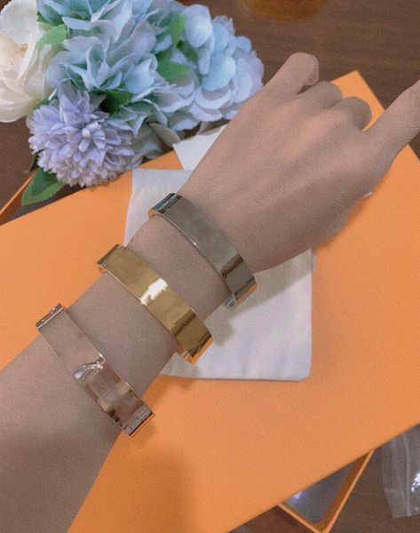 lw squared big bangle bracelets nigo design mens bracelet for women designer gold plated 18k official reproductions classic style exquisite, Black
lw squared big bangle bracelets nigo design mens bracelet for women designer gold plated 18k official reproductions classic style exquisite, Black