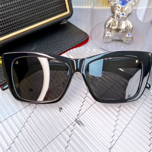 designer cat eye sunglasses 276 mica metal fashion retro summer travel camping glasses designers oversized leisure women sunglasses polarize, White;black
designer cat eye sunglasses 276 mica metal fashion retro summer travel camping glasses designers oversized leisure women sunglasses polarize, White;black