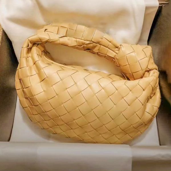 luxury underarm clutch bag womens mens designer sshoulder bags teen jodie cloud wallet handbags satchel woven classic totes pochette genuine
luxury underarm clutch bag womens mens designer sshoulder bags teen jodie cloud wallet handbags satchel woven classic totes pochette genuine
