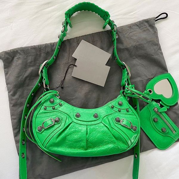 luxury designer crossbody motorcycle half moon pochette bag vintage women's mens le cagole satchel with coin purse tote handbags brand
luxury designer crossbody motorcycle half moon pochette bag vintage women's mens le cagole satchel with coin purse tote handbags brand