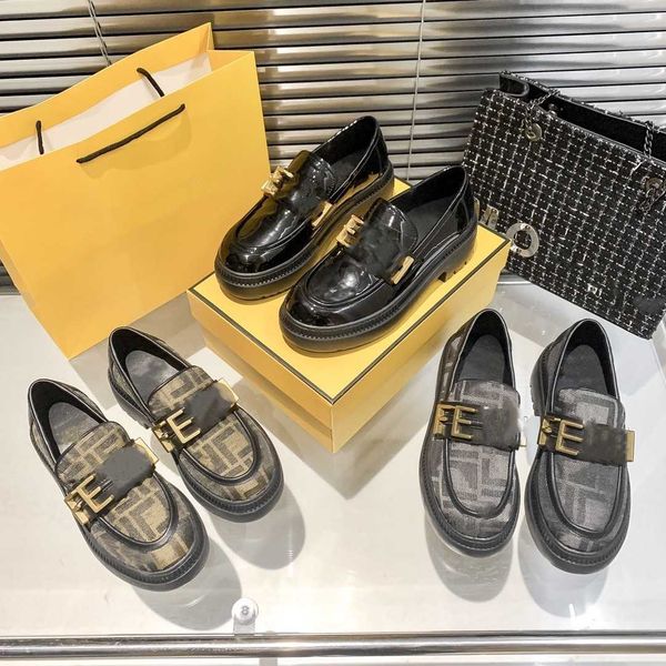 designer shoe women casual f metal buckle black leather brown letter print shoes increase platform sneakers classic patent matte loafers
designer shoe women casual f metal buckle black leather brown letter print shoes increase platform sneakers classic patent matte loafers