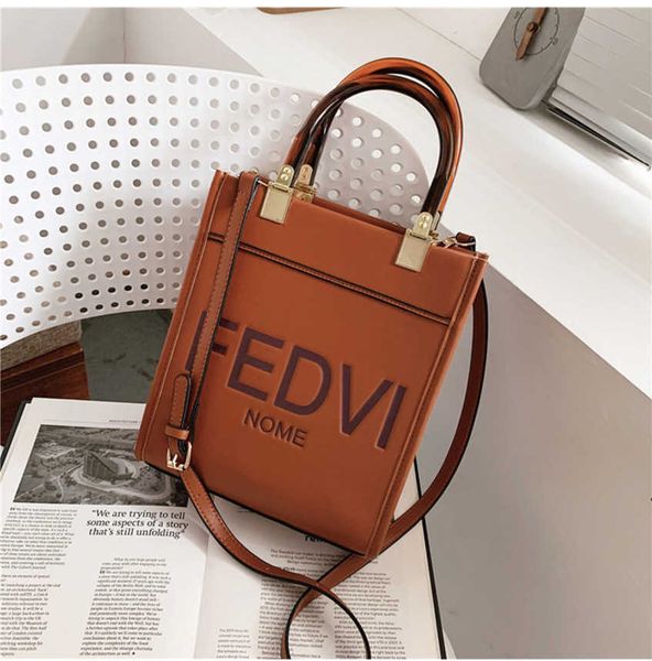 fashion design women shoulder bags portable tote women's one-shoulder messenger bag ladies bag 56%off discount female handbags purse
fashion design women shoulder bags portable tote women's one-shoulder messenger bag ladies bag 56%off discount female handbags purse