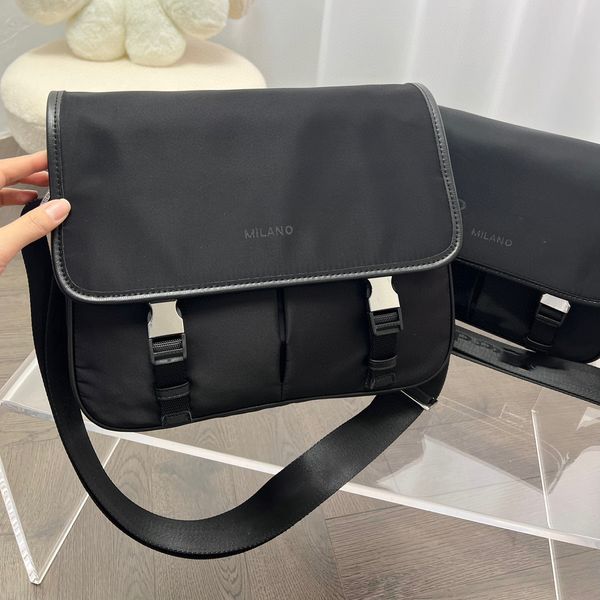 designer men women messenger bag new canvas cross-body bag nylon shoulder bag black purse lapshoulder bag clutch purse
designer men women messenger bag new canvas cross-body bag nylon shoulder bag black purse lapshoulder bag clutch purse