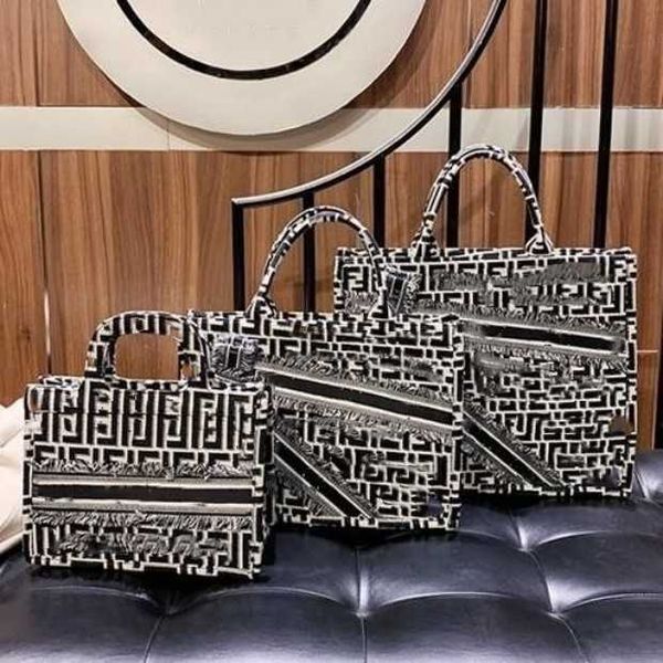luxury brand designer bags hand shoulder crossbody bag tote 2023 new women's fashion embroidery shopping leisure large open korean canv
luxury brand designer bags hand shoulder crossbody bag tote 2023 new women's fashion embroidery shopping leisure large open korean canv
