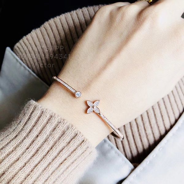 lw idylle blossom twist bangle bracelets for women diamond pure silver gold plated 18k official reproductions classic style never fade gift, Black
lw idylle blossom twist bangle bracelets for women diamond pure silver gold plated 18k official reproductions classic style never fade gift, Black