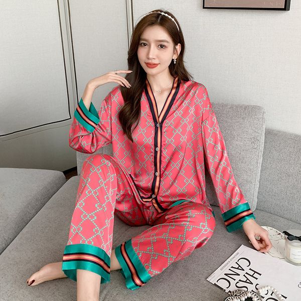 women's sleepwear 2022 spring new style long sleeved women pajamas set ice silk printed fashion pyjamas
women's sleepwear 2022 spring new style long sleeved women pajamas set ice silk printed fashion pyjamas