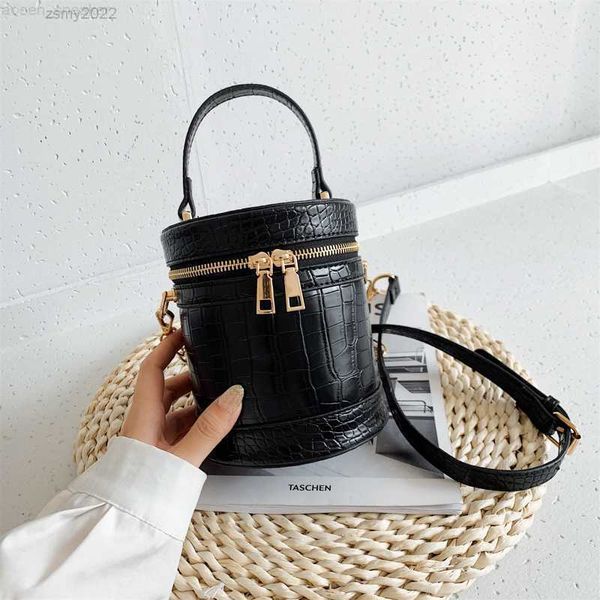 2020 fashion solid cylindrical pu leather chain women's shoulder bag crossbody bags for women purses and handbags sac femme
2020 fashion solid cylindrical pu leather chain women's shoulder bag crossbody bags for women purses and handbags sac femme
