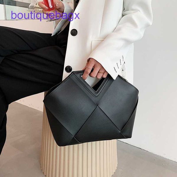 bottegs venets point bags online shop minority design bag women's summer 2023 new fashion versatile woven messenger high texture portab
bottegs venets point bags online shop minority design bag women's summer 2023 new fashion versatile woven messenger high texture portab