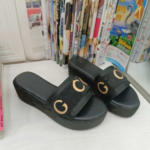 2023 discount slippers women paris slippers designer wedge pattern embroidery g letters beach casual slides flip flops ladies platform thick, Black
2023 discount slippers women paris slippers designer wedge pattern embroidery g letters beach casual slides flip flops ladies platform thick, Black