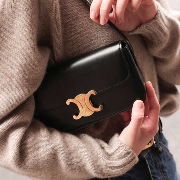 ladies bags 47%off new fashion armpit classic buckle one shoulder portable leather women's mini square bag women design handbags for wo
ladies bags 47%off new fashion armpit classic buckle one shoulder portable leather women's mini square bag women design handbags for wo
