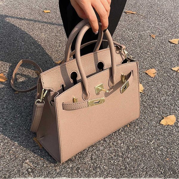 ladies bags 47%off new fashion summer messenger women's shoulder handbag design handbags for women
ladies bags 47%off new fashion summer messenger women's shoulder handbag design handbags for women