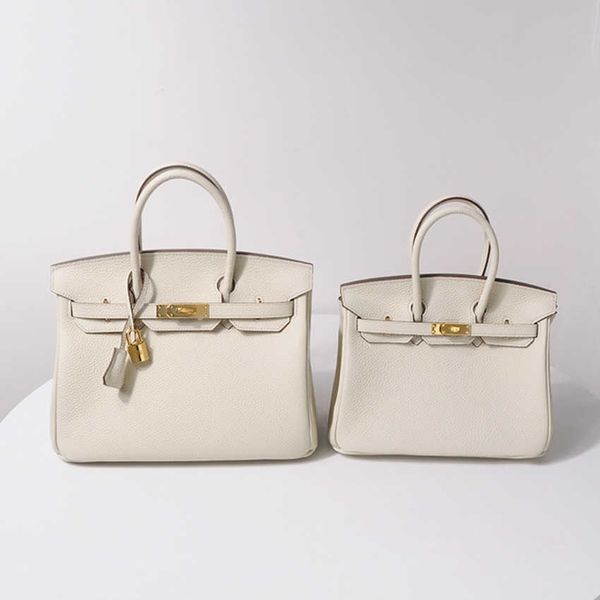 women handbag classic and fashionable new leather women's hand single shoulder diagonal cross bag women ladies embossed shoulder bags
women handbag classic and fashionable new leather women's hand single shoulder diagonal cross bag women ladies embossed shoulder bags
