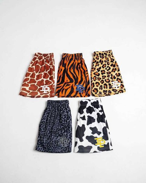 men's shorts 2022 summer new shorts men fashion classic animal pattern basketball workout mesh short pant sports quick dry casual man s, White;black
men's shorts 2022 summer new shorts men fashion classic animal pattern basketball workout mesh short pant sports quick dry casual man s, White;black