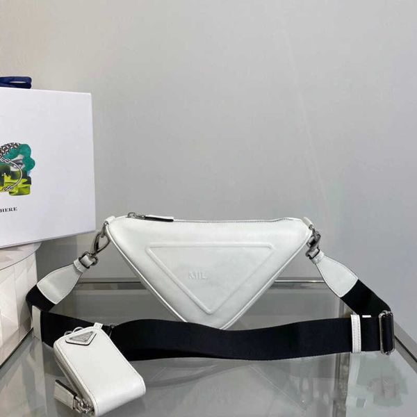 70% off new super-fire leather triangle bag with sling single shoulder and diagonal span small design three-in-one underarm bag
70% off new super-fire leather triangle bag with sling single shoulder and diagonal span small design three-in-one underarm bag