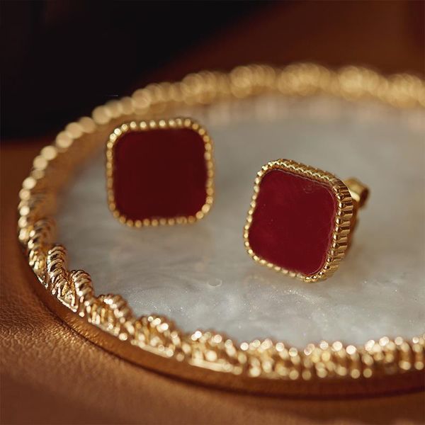rose gold plated luxurious fashion jewellery earrings wed hiphop chromatic white red black earring men jewlery designer for women modern ear, Golden;silver
rose gold plated luxurious fashion jewellery earrings wed hiphop chromatic white red black earring men jewlery designer for women modern ear, Golden;silver