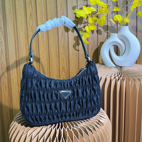 luxury designer bag shoulder fashion bags pleated underarm package nylon hobo handbag lady womens crossbody tote purses handbags bag wallet
luxury designer bag shoulder fashion bags pleated underarm package nylon hobo handbag lady womens crossbody tote purses handbags bag wallet