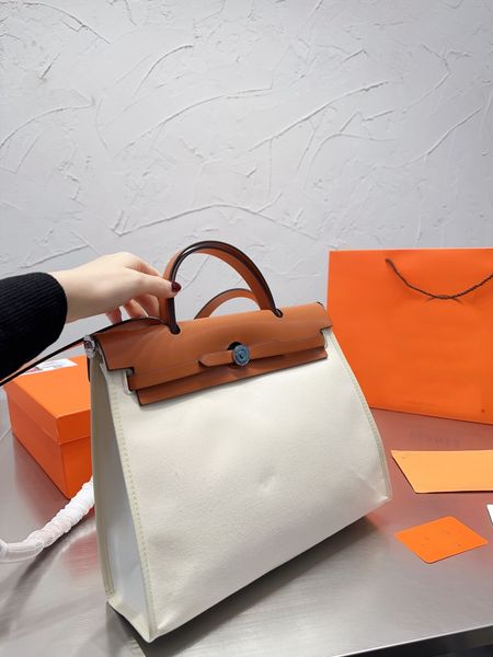 2023 h-brand 31*24cm women leather embossing shoulder tote luxury designer handbag purse womens messenger bags
2023 h-brand 31*24cm women leather embossing shoulder tote luxury designer handbag purse womens messenger bags